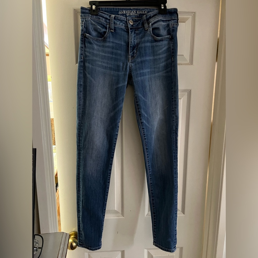 American Eagle skinny jeans